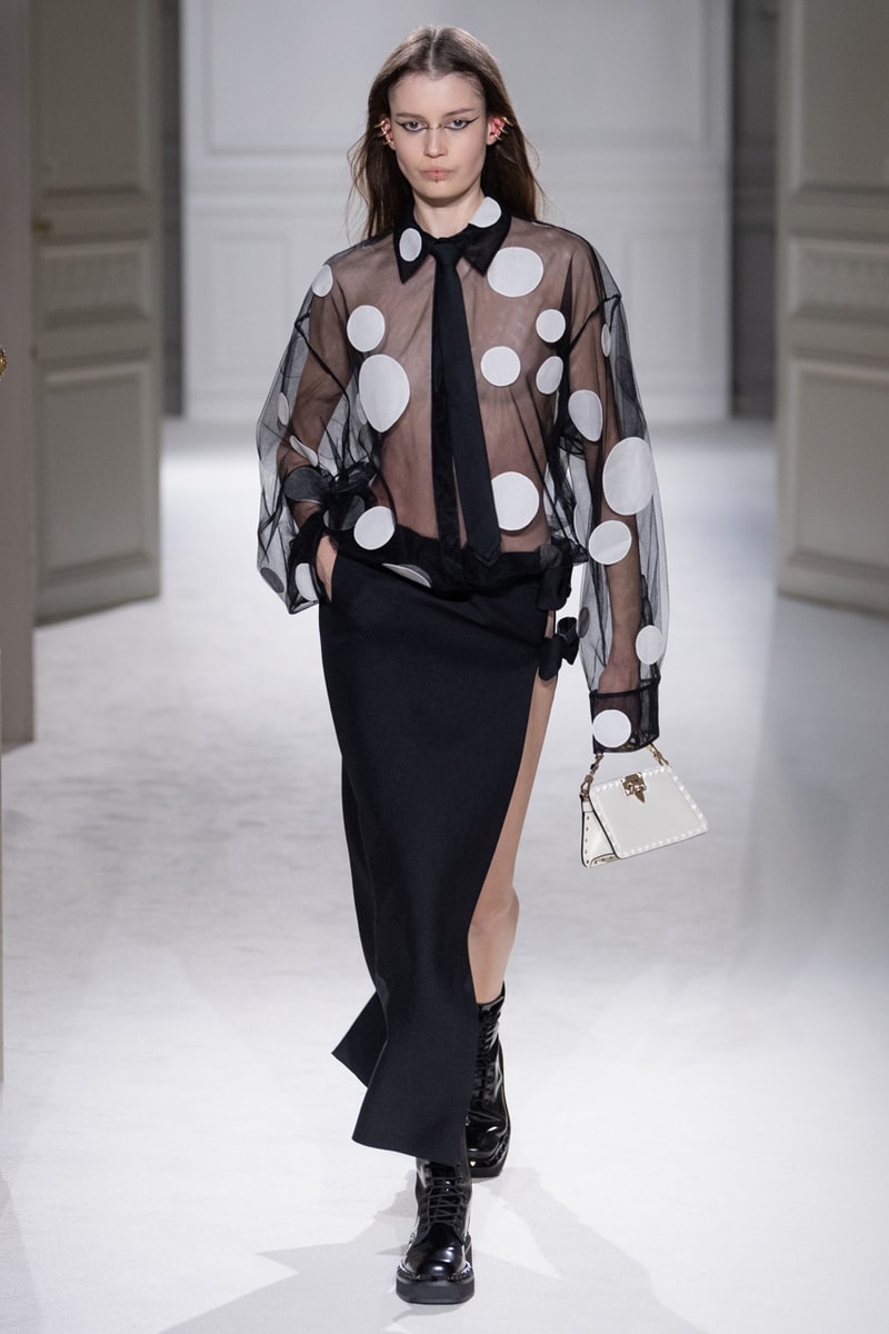 Valentino 正式發表 2023 秋冬系列大秀「Black Tie」