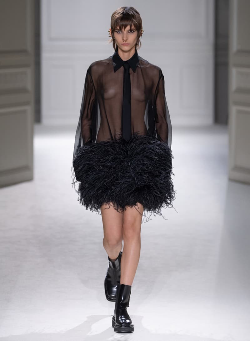 Valentino 正式發表 2023 秋冬系列大秀「Black Tie」