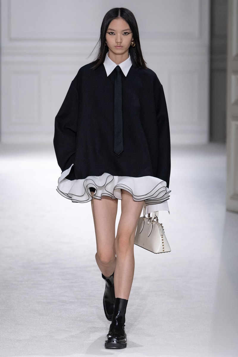 Valentino 正式發表 2023 秋冬系列大秀「Black Tie」