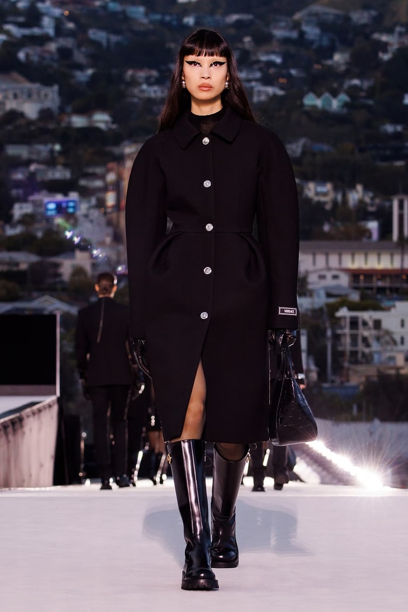 Versace 2023 秋冬系列大秀正式登場