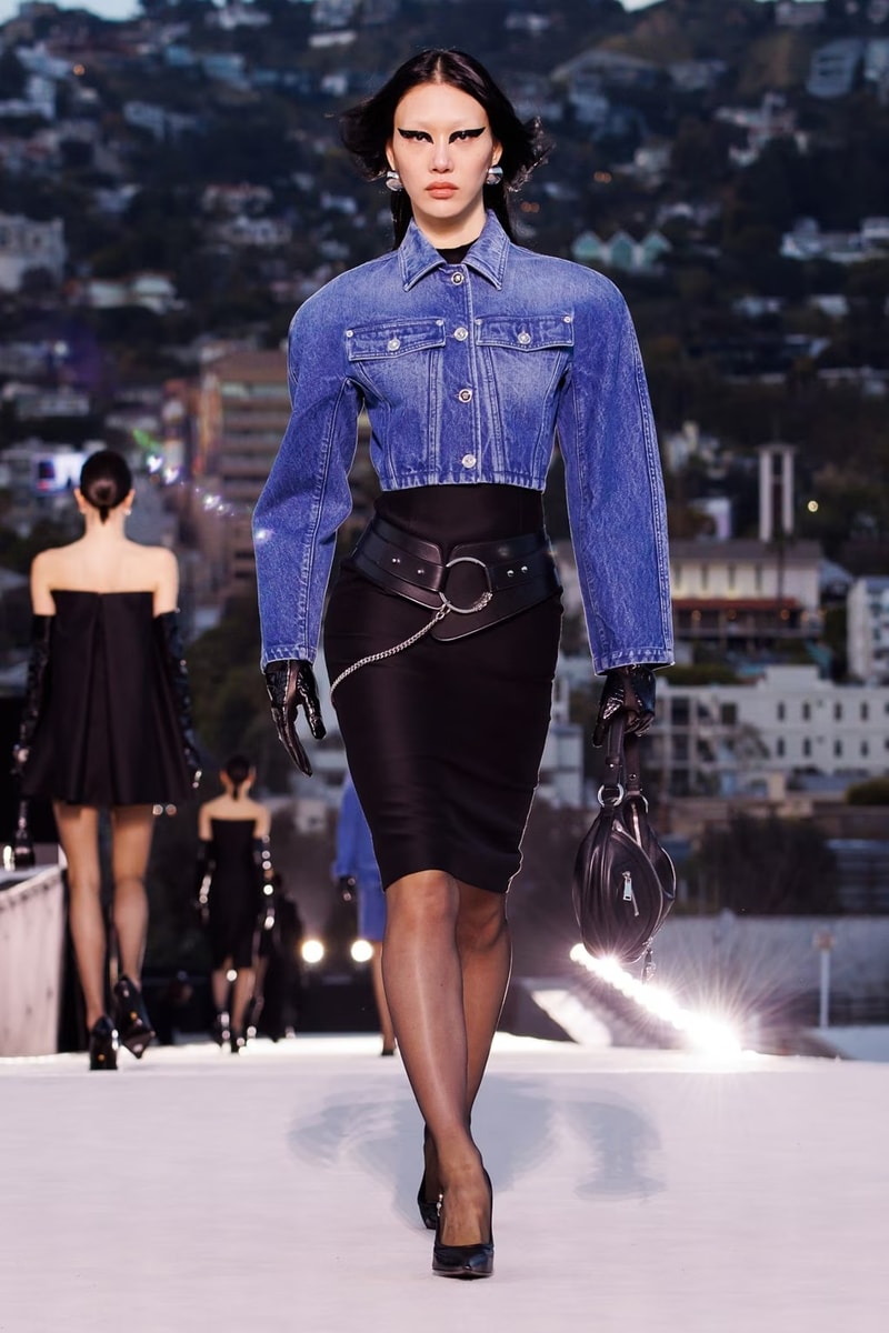 Versace 2023 秋冬系列大秀正式登場