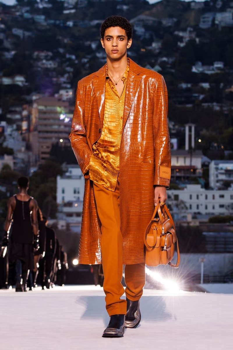 Versace 2023 秋冬系列大秀正式登場