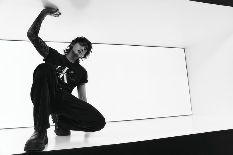 BTS 成員柾國出鏡演繹 Calvin Klein 標誌性單品
