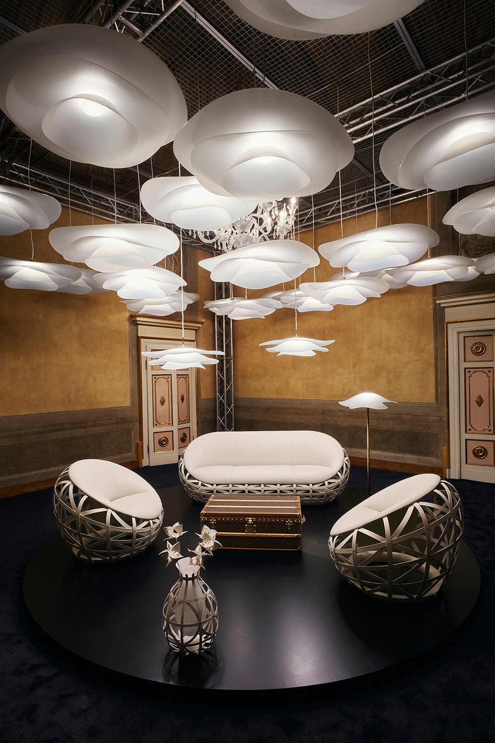 Louis Vuitton 全新 Objets Nomades 生活藝術傢俱系列正式登陸米蘭設計週