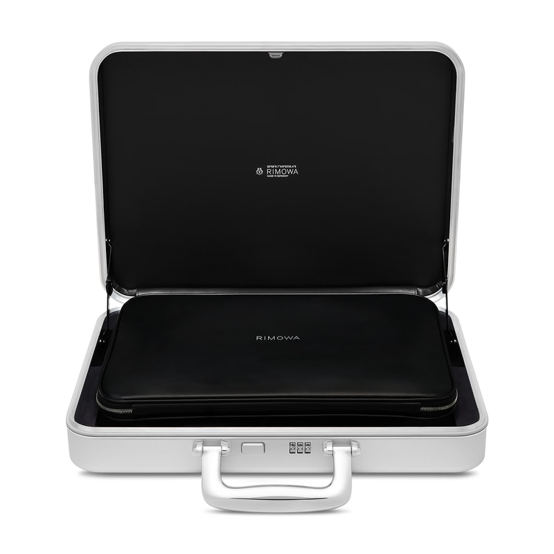 RIMOWA 正式推出全新 POKER ATTACHÉ 高級撲克牌手提箱