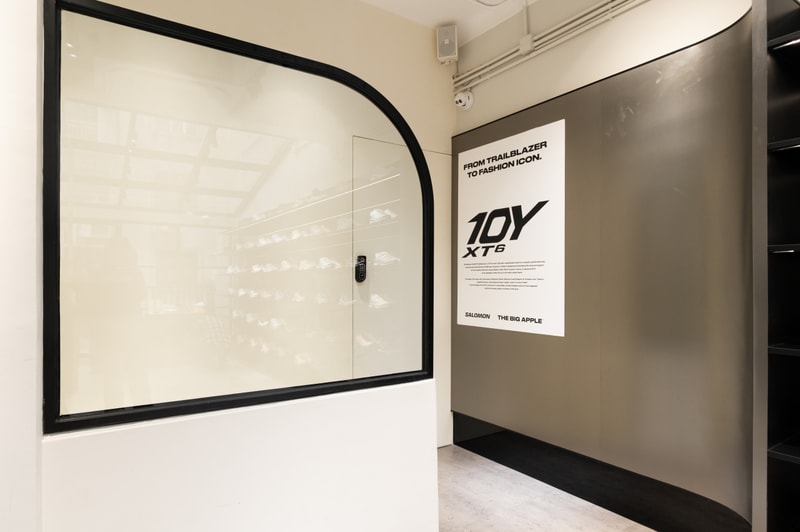率先走進 SALOMON 聯手買手店 THE BIG APPLE 開設「XT-6 10Y」10 週年特展