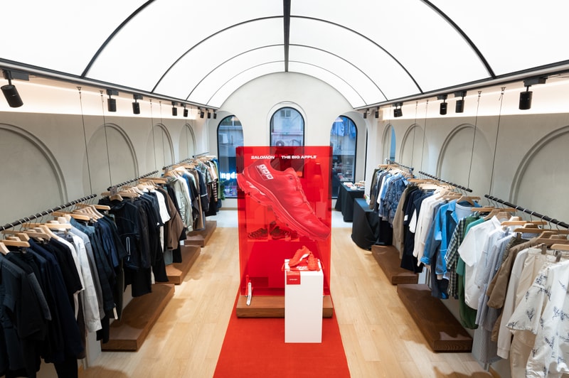 率先走進 SALOMON 聯手買手店 THE BIG APPLE 開設「XT-6 10Y」10 週年特展