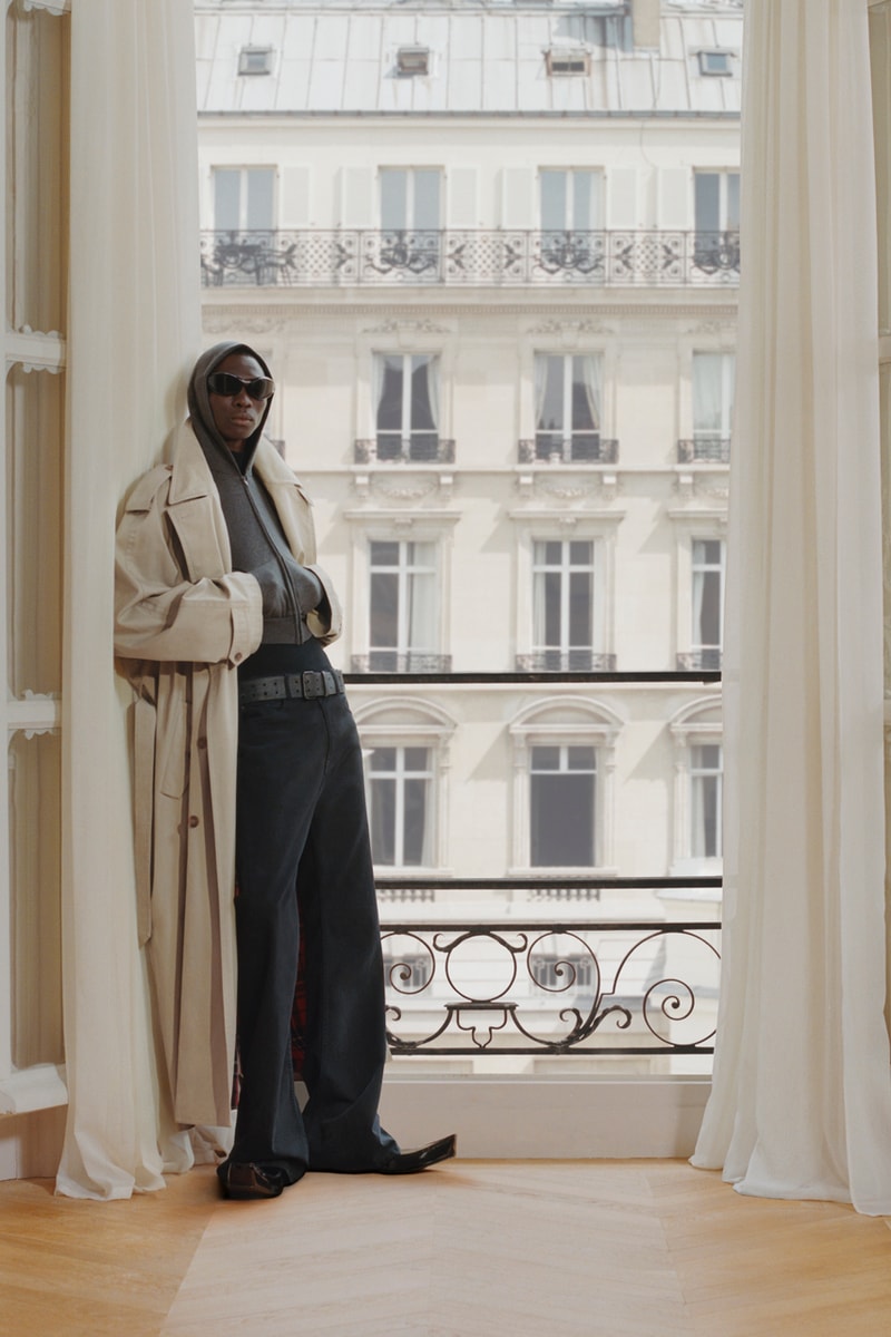 Balenciaga 正式發佈 2024 春季系列「Capital B」