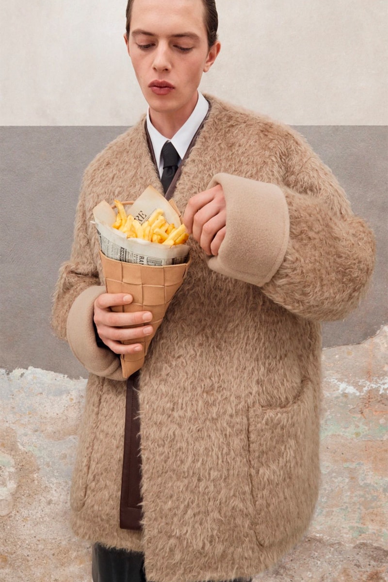 創意總監 Matthieu Blazy 率先揭示 Bottega Veneta 2023 早秋系列設計
