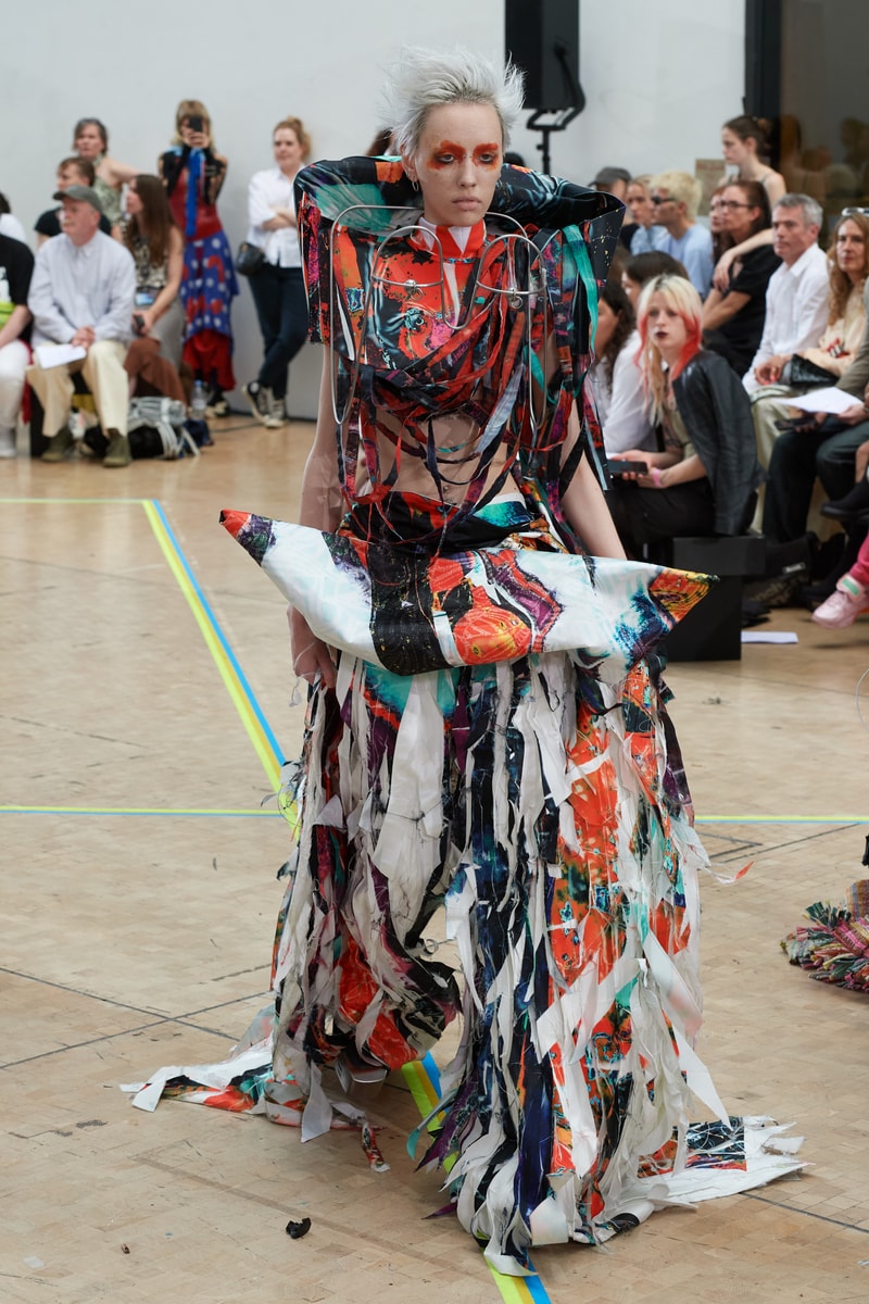 直擊 Central Saint Martins BA 2023 畢業時裝秀