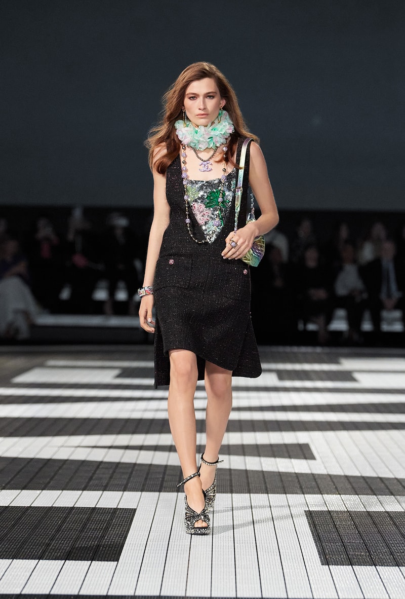 CHANEL 2023/24 Cruise 度假系列時裝大秀正式登場