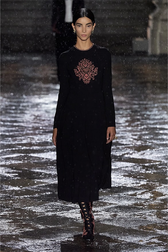 Dior 正式發表 2024 早春度假女裝系列大秀