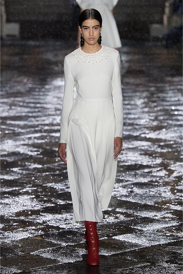 Dior 正式發表 2024 早春度假女裝系列大秀