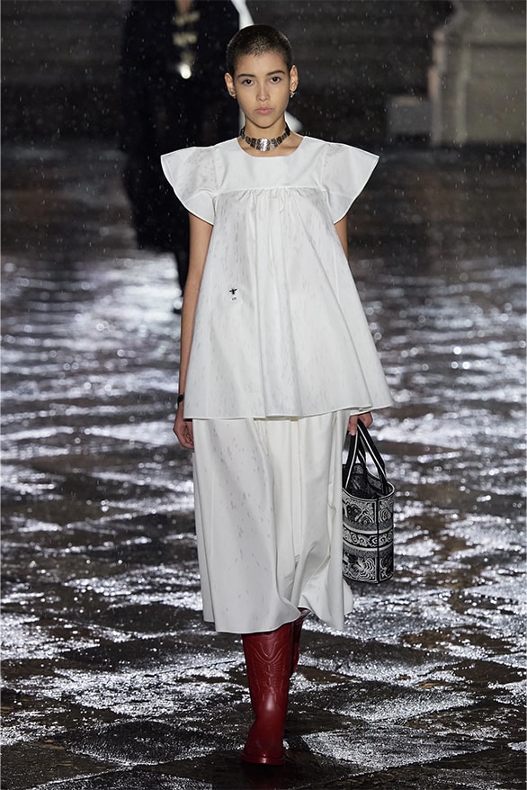 Dior 正式發表 2024 早春度假女裝系列大秀