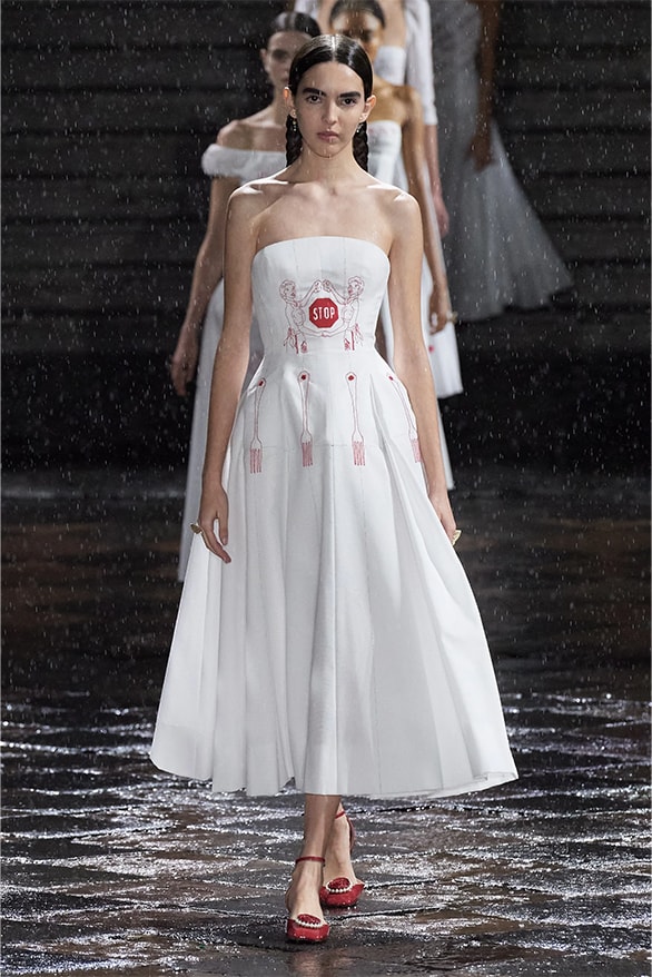 Dior 正式發表 2024 早春度假女裝系列大秀