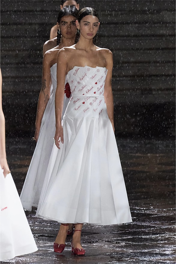 Dior 正式發表 2024 早春度假女裝系列大秀