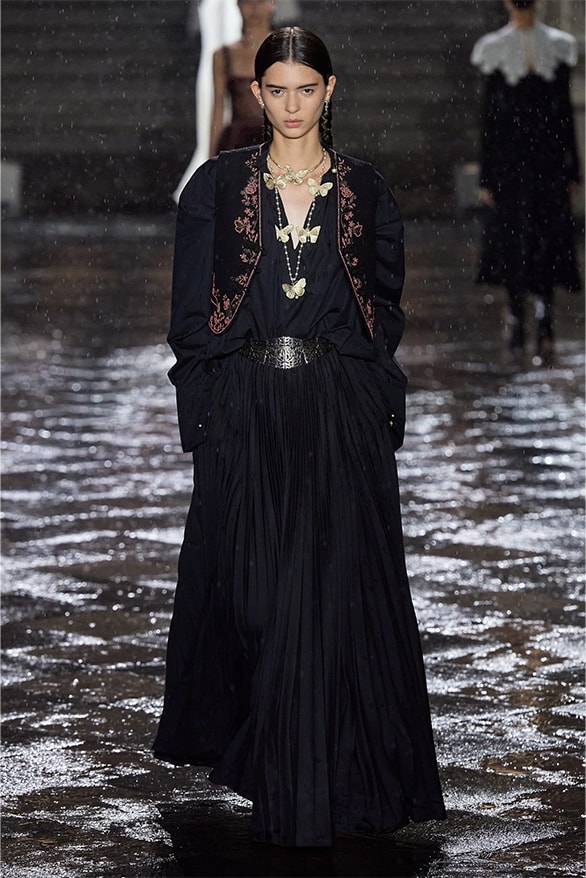 Dior 正式發表 2024 早春度假女裝系列大秀