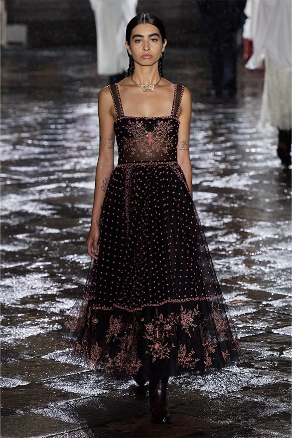 Dior 正式發表 2024 早春度假女裝系列大秀