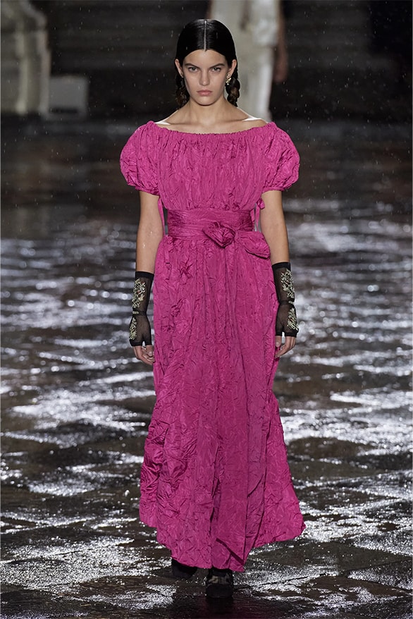 Dior 正式發表 2024 早春度假女裝系列大秀