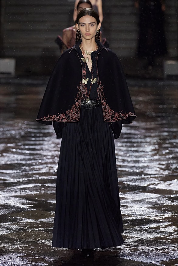 Dior 正式發表 2024 早春度假女裝系列大秀
