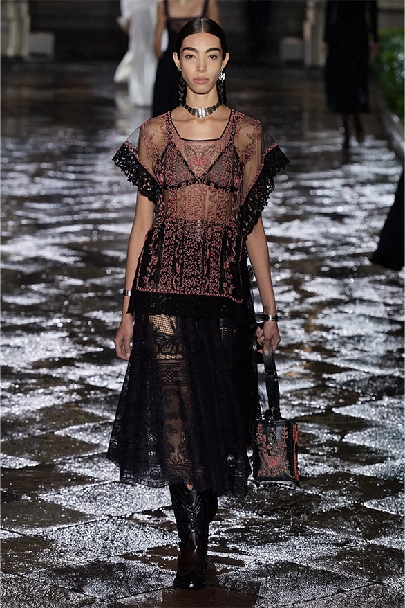 Dior 正式發表 2024 早春度假女裝系列大秀