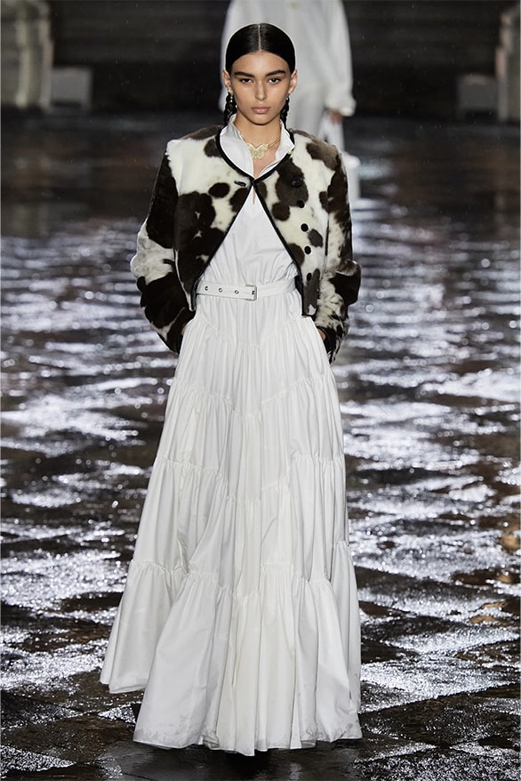 Dior 正式發表 2024 早春度假女裝系列大秀