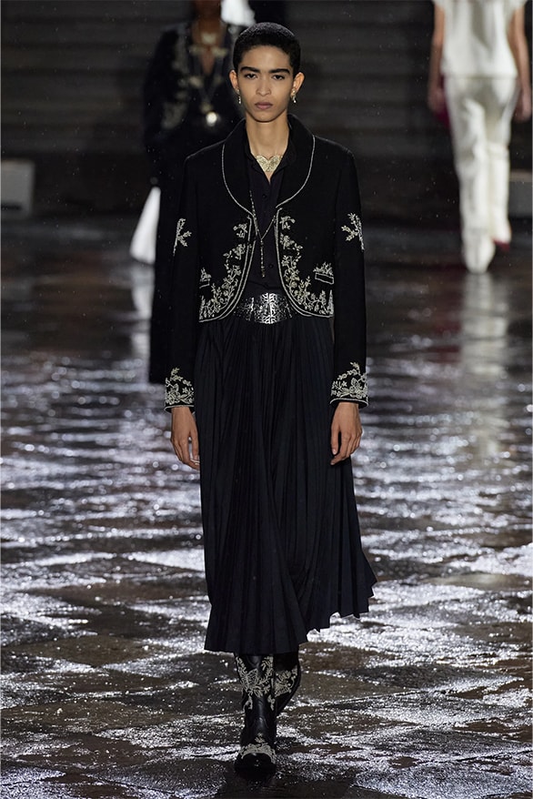 Dior 正式發表 2024 早春度假女裝系列大秀