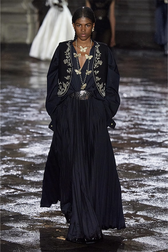 Dior 正式發表 2024 早春度假女裝系列大秀