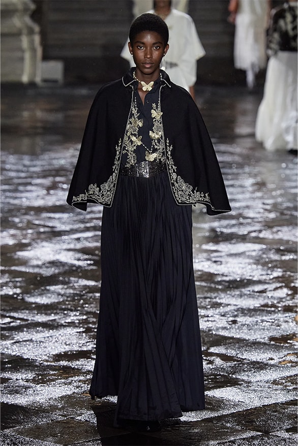 Dior 正式發表 2024 早春度假女裝系列大秀