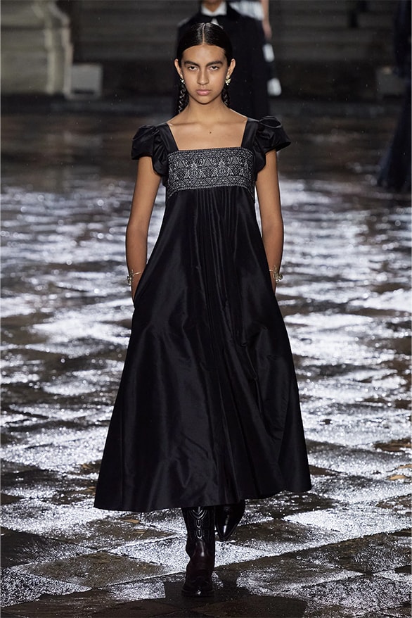 Dior 正式發表 2024 早春度假女裝系列大秀