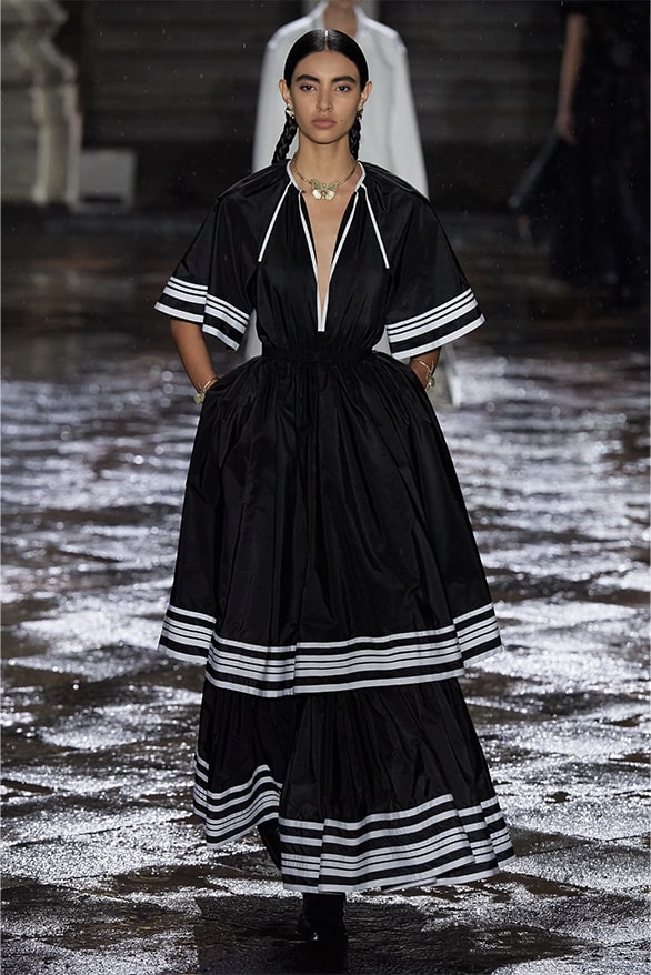 Dior 正式發表 2024 早春度假女裝系列大秀