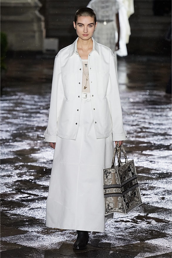 Dior 正式發表 2024 早春度假女裝系列大秀