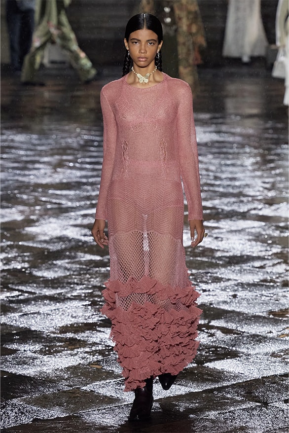 Dior 正式發表 2024 早春度假女裝系列大秀