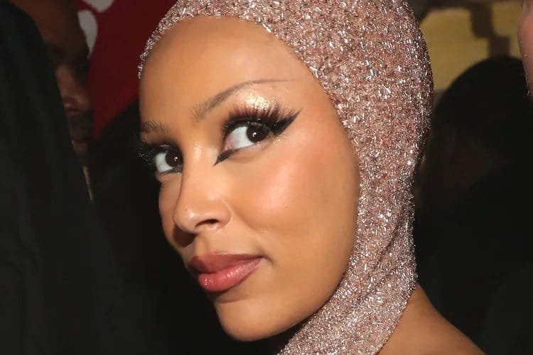 不是《Hell Mouth》？Doja Cat 終於透露新專輯名稱、直播曝光新歌段落