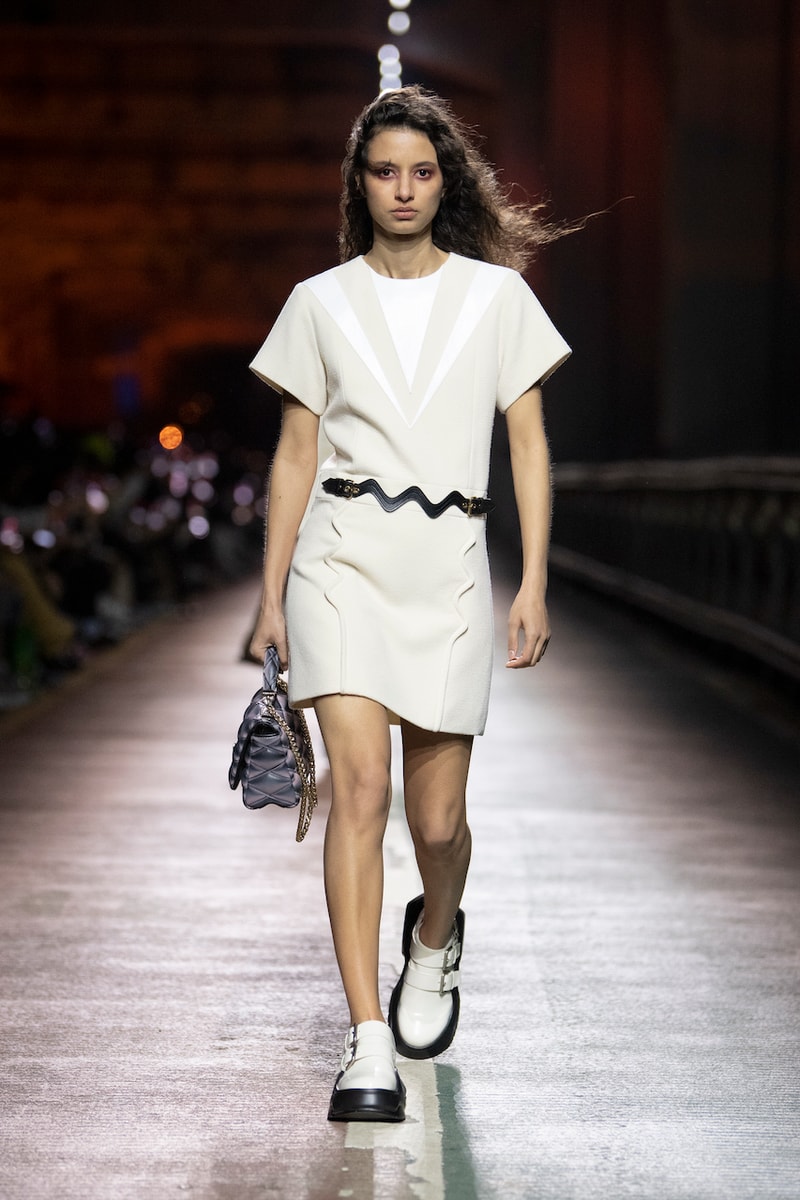 首次登陸韓國首爾!Louis Vuitton 2023 早秋女裝系列時裝大秀正式登場