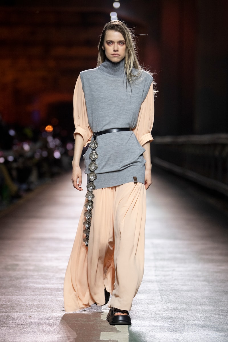 首次登陸韓國首爾!Louis Vuitton 2023 早秋女裝系列時裝大秀正式登場