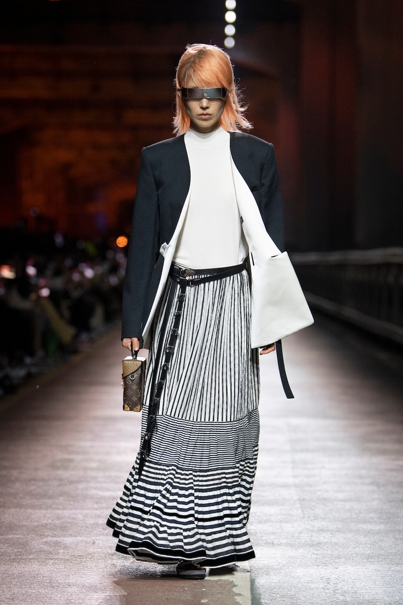 首次登陸韓國首爾!Louis Vuitton 2023 早秋女裝系列時裝大秀正式登場