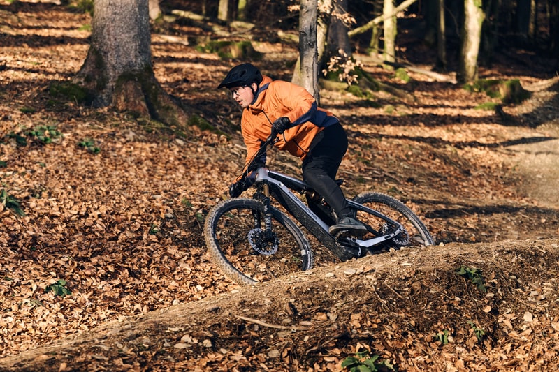 Porsche 正式推出全新 eBike Cross Performance 電動自行車