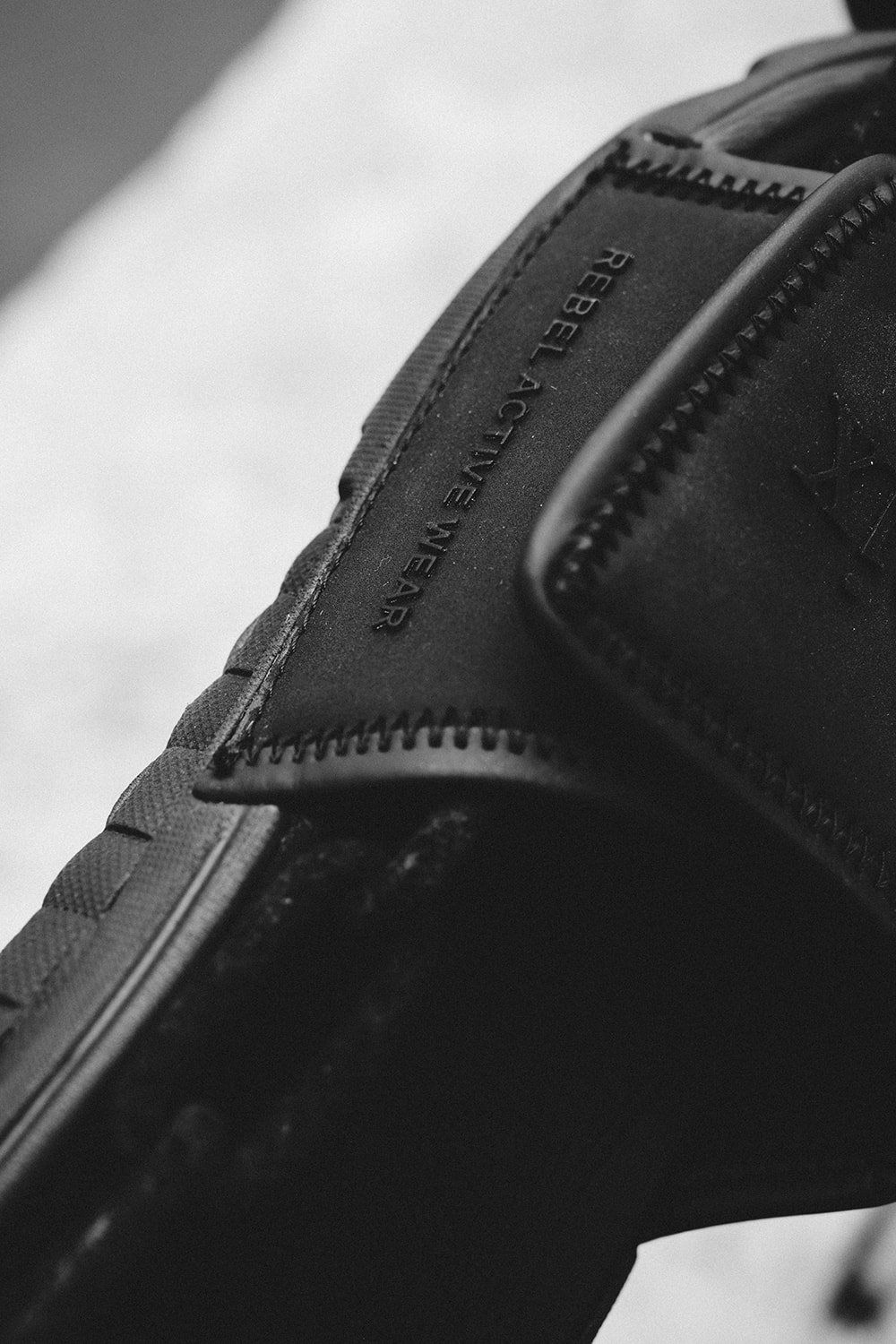 REMIX 攜手 ZABWAY 打造最新夏季聯名拖鞋