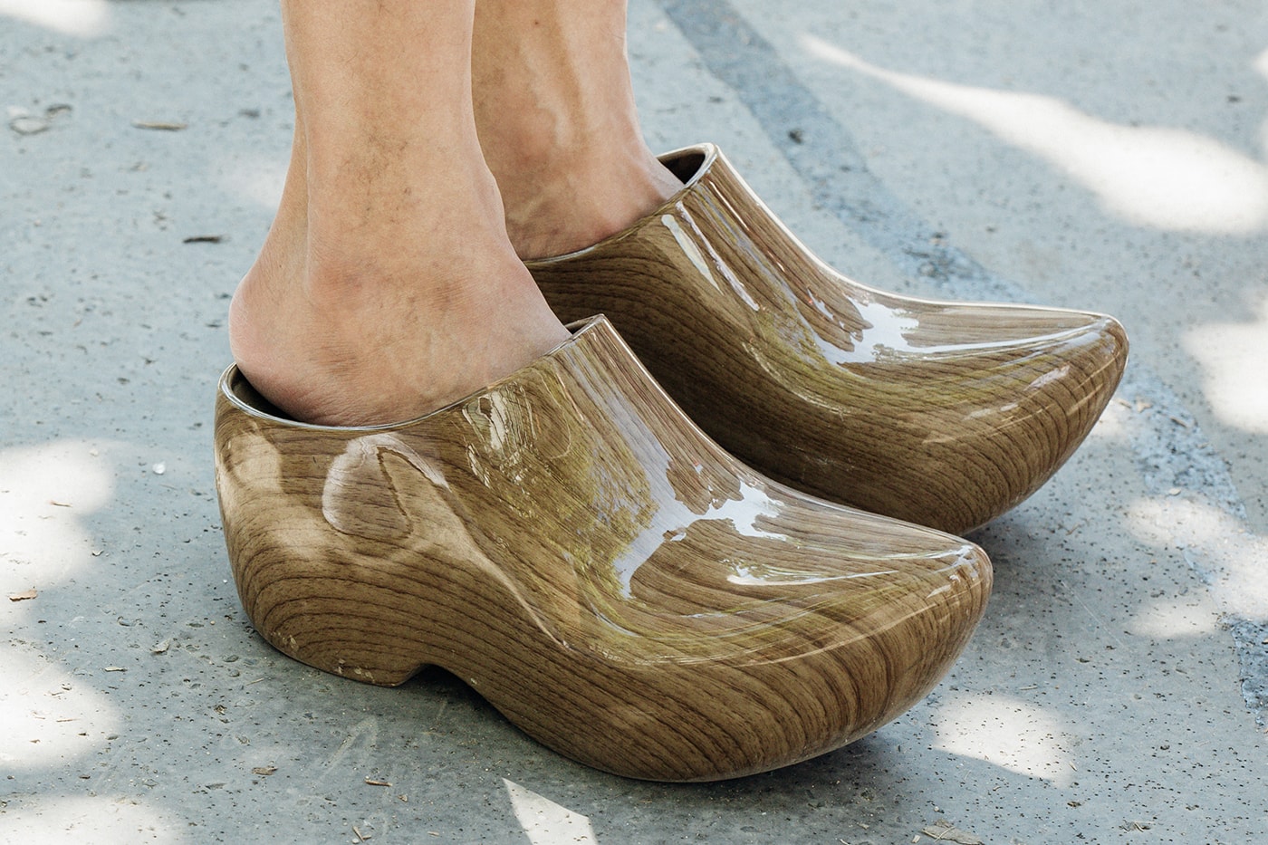 Street Style: 2024 春夏巴黎時裝周街頭鞋款趨勢