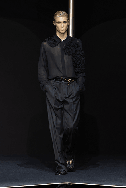 Emporio Armani 2024 春夏男裝系列大秀「The Essence Of The Night」正式登場