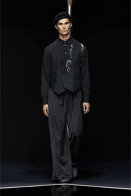 Emporio Armani 2024 春夏男裝系列大秀「The Essence Of The Night」正式登場