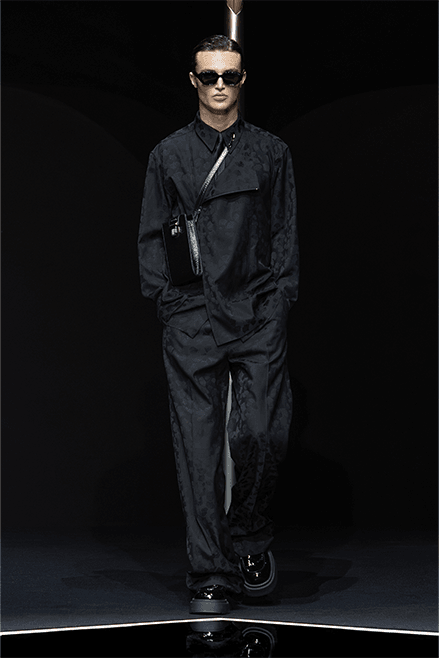 Emporio Armani 2024 春夏男裝系列大秀「The Essence Of The Night」正式登場