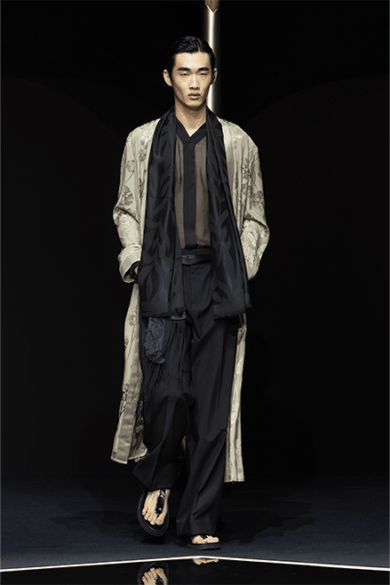 Emporio Armani 2024 春夏男裝系列大秀「The Essence Of The Night」正式登場