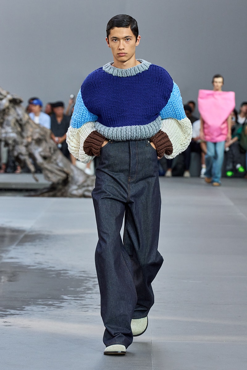 Hypebeast 直擊 LOEWE 2024 春夏男裝系列大秀後台