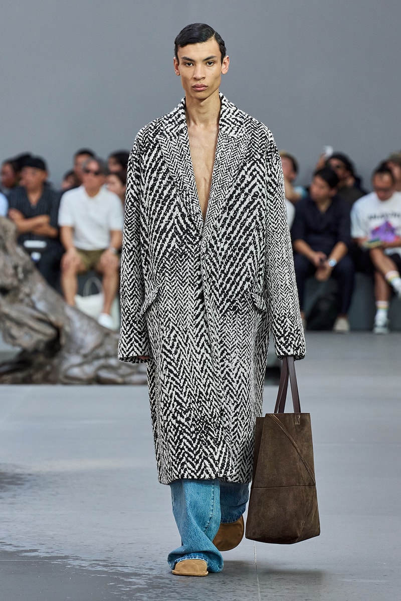 Hypebeast 直擊 LOEWE 2024 春夏男裝系列大秀後台