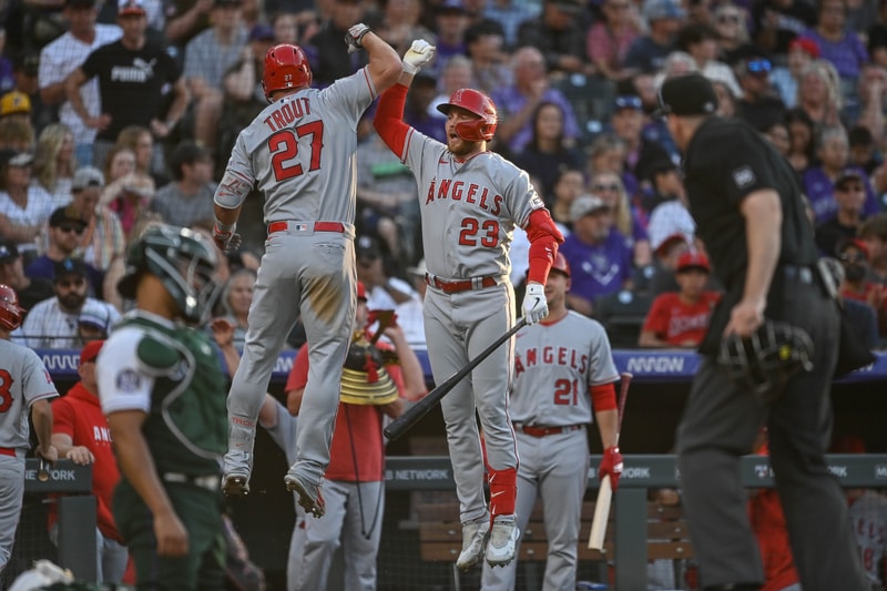 破隊史得分紀錄，MLB 天使隊以 25：1 比分大敗洛磯隊