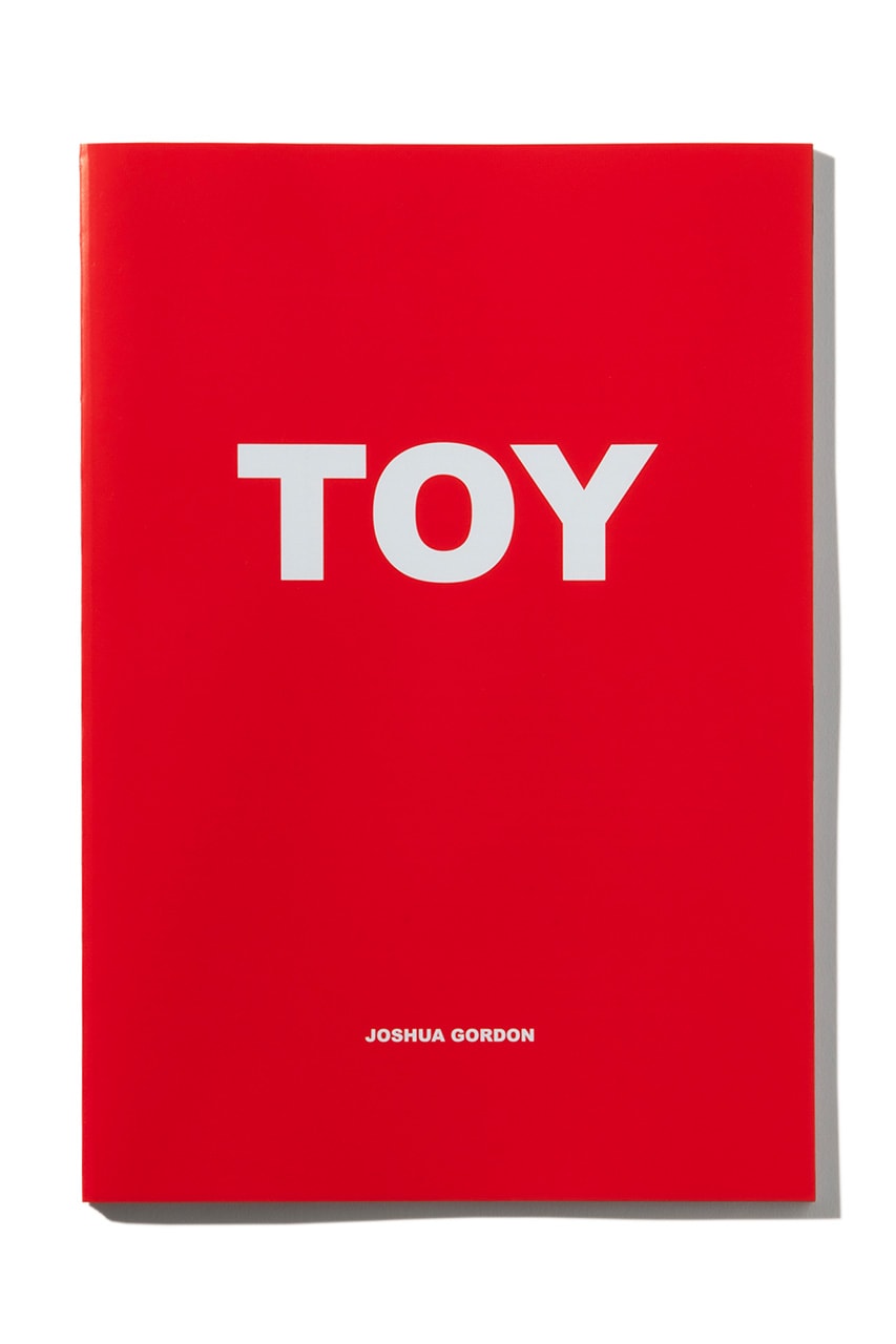 Joshua Gordon 操刀全新攝影集《TOY》帶你探索日本玩具文化