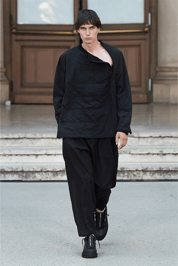 White Mountaineering 正式發佈 2024 春夏男裝系列大秀