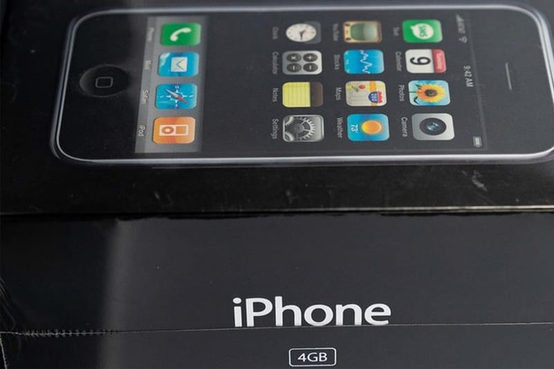 罕見初代 Apple iPhone 4GB 以近 $20 萬美元售出